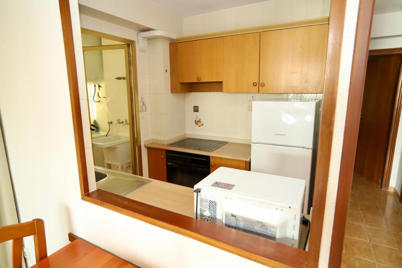 Apartamentos Torre Gerona Бенидорм Екстериор снимка