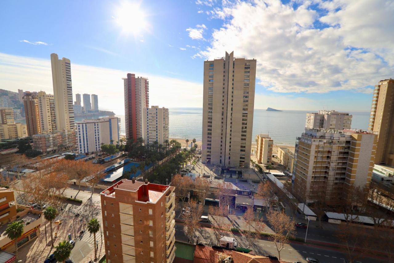 Apartamentos Torre Gerona Бенидорм Екстериор снимка