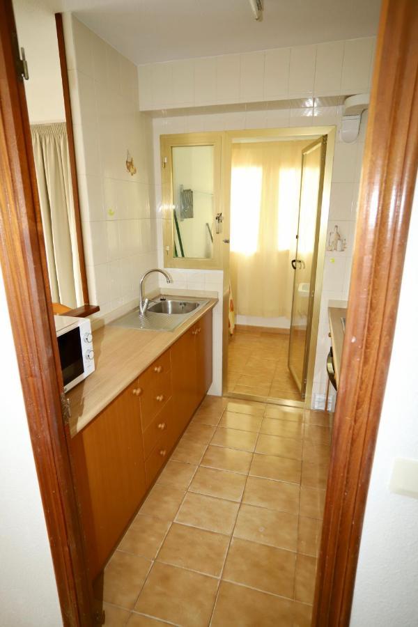 Apartamentos Torre Gerona Бенидорм Екстериор снимка